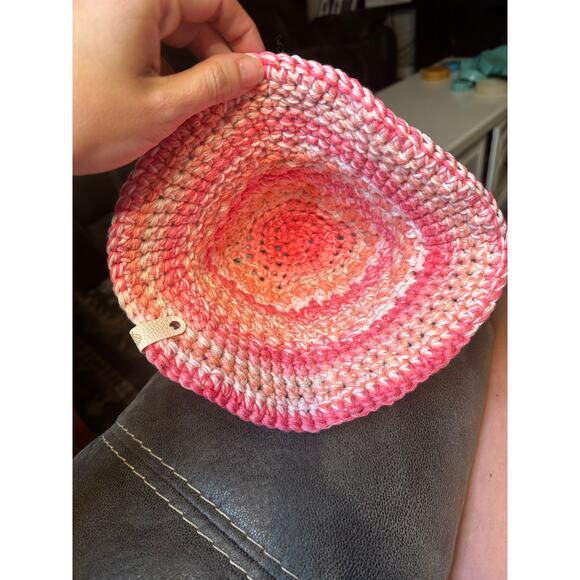 Crochet Baby Sun Hat – 6-12 Months – Handmade Pink Ombre - Picture 5 of 7